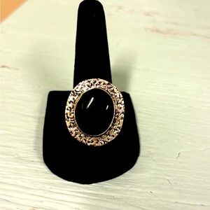 Beautiful Ring 💍 - size 9